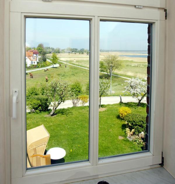 Hotel/Pension Bradhering Ahrenshoop Buitenkant foto
