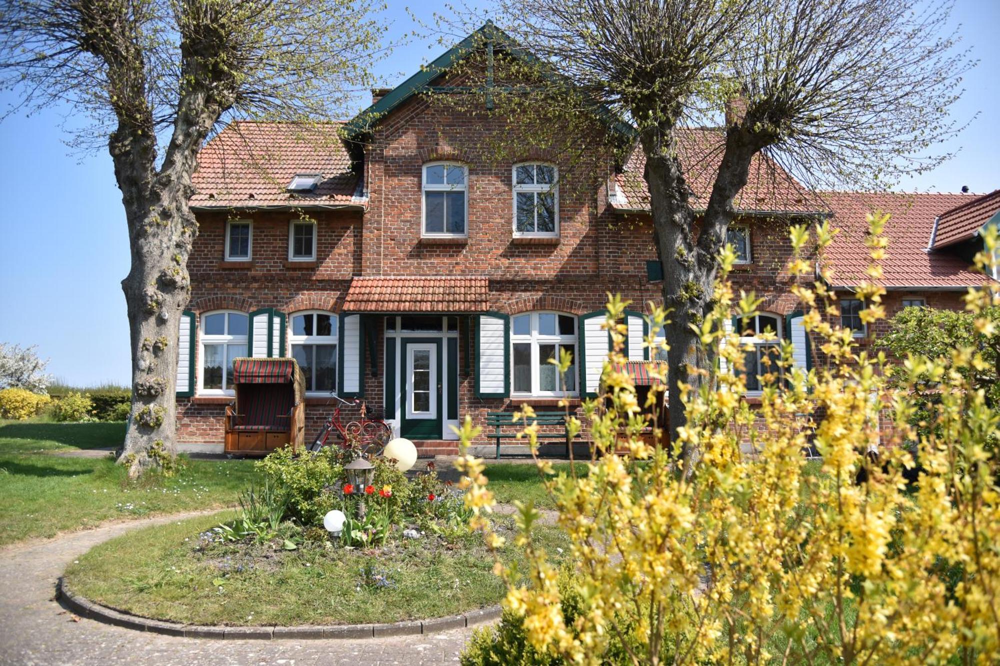 Hotel/Pension Bradhering Ahrenshoop Buitenkant foto